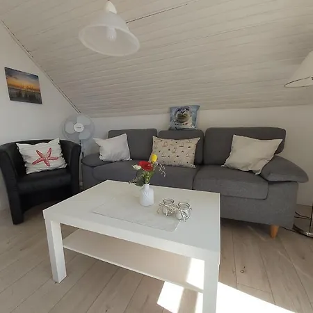 Haus Schwalbennest * בנסרסיל